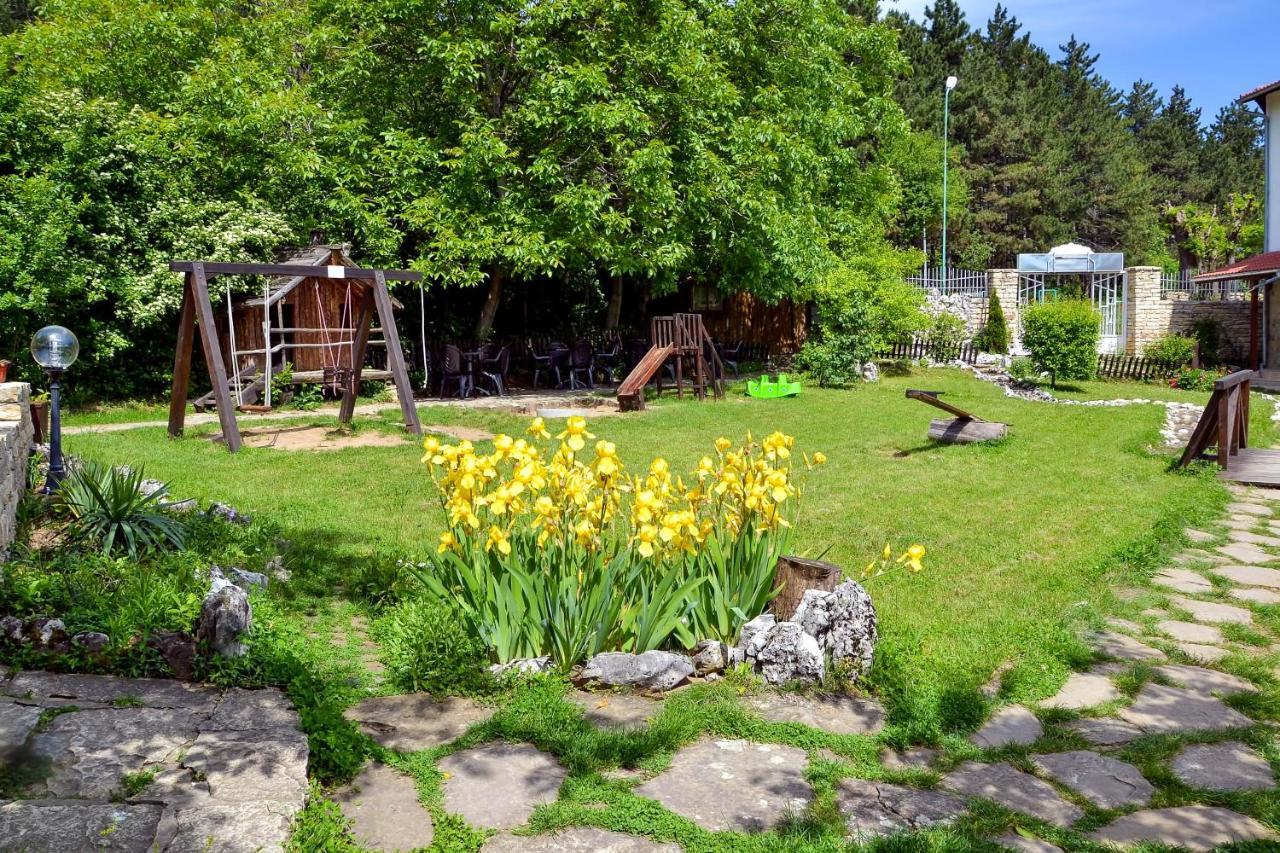 Park Hotel Djevana Горна-Оряховица Экстерьер фото